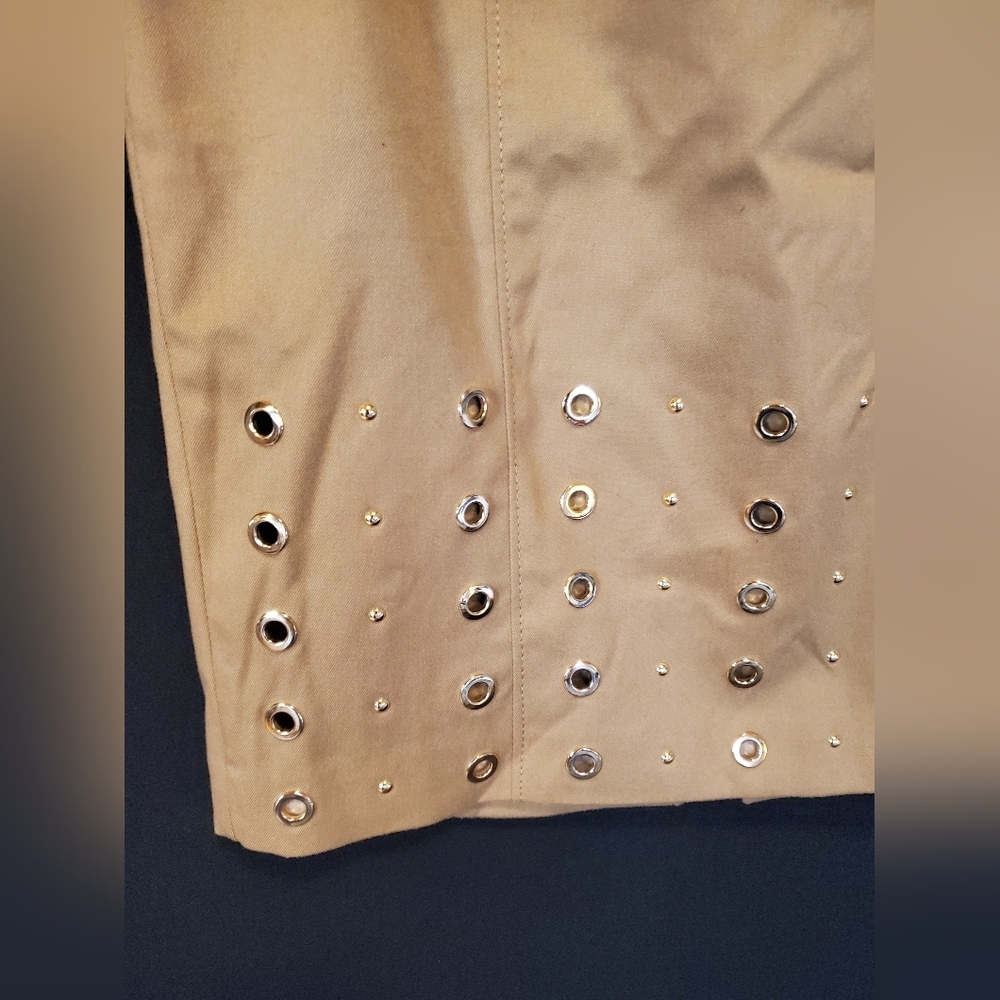 White House Black Market Tan Pencil Skirt with Silver Details - Picture 3 of 5